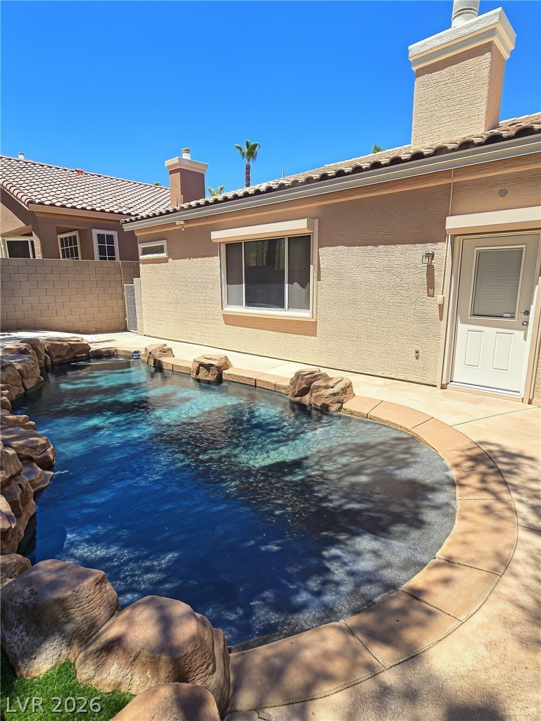 10109 Snow Crest Place Property Photo 5