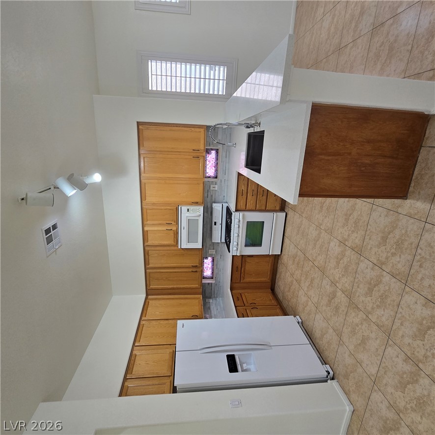 10109 Snow Crest Place Property Photo 54