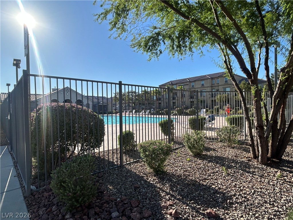 4520 Woolcomber Street Property Photo 12