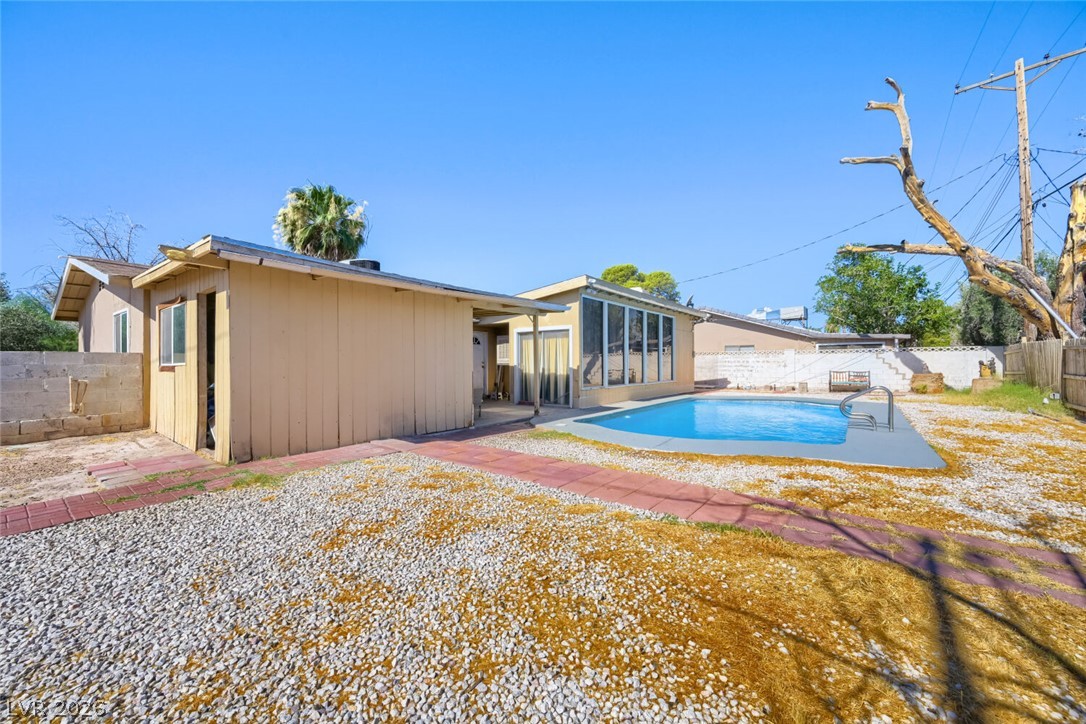 3572 Regents Circle Property Photo 4