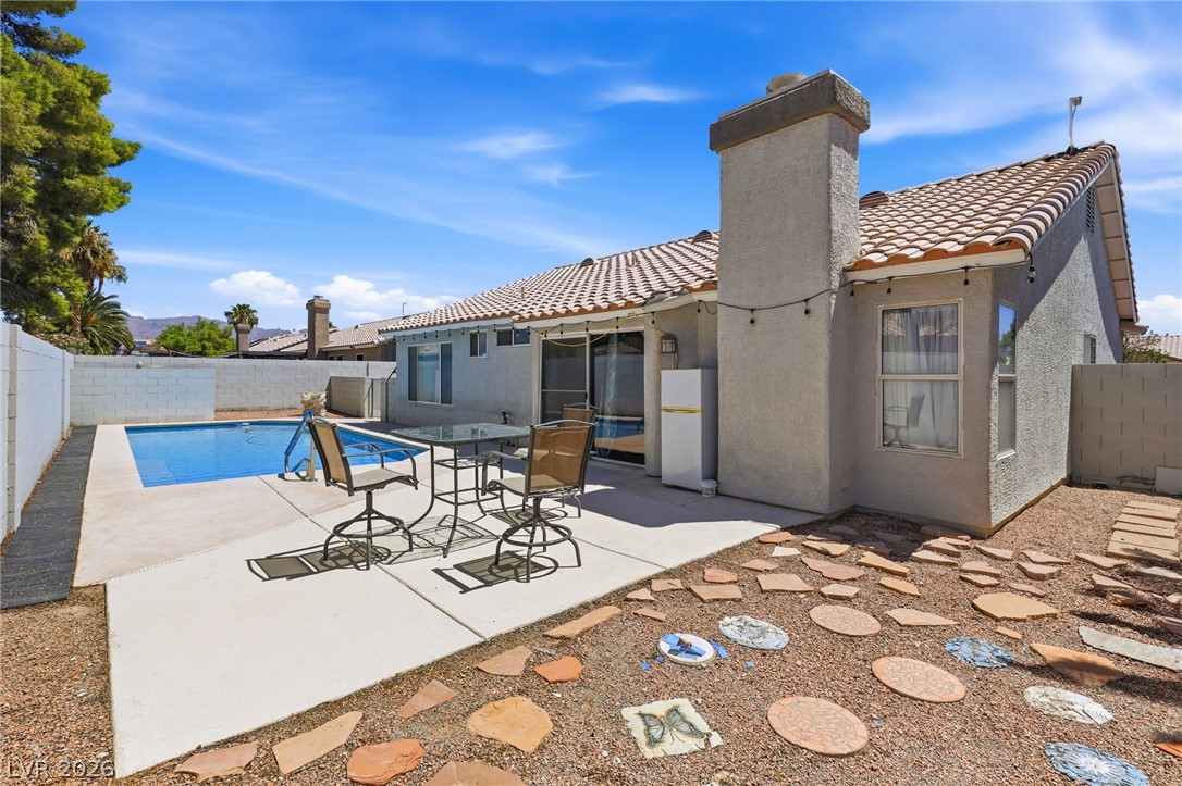 5029 Sunrise Falls Court Property Photo 2