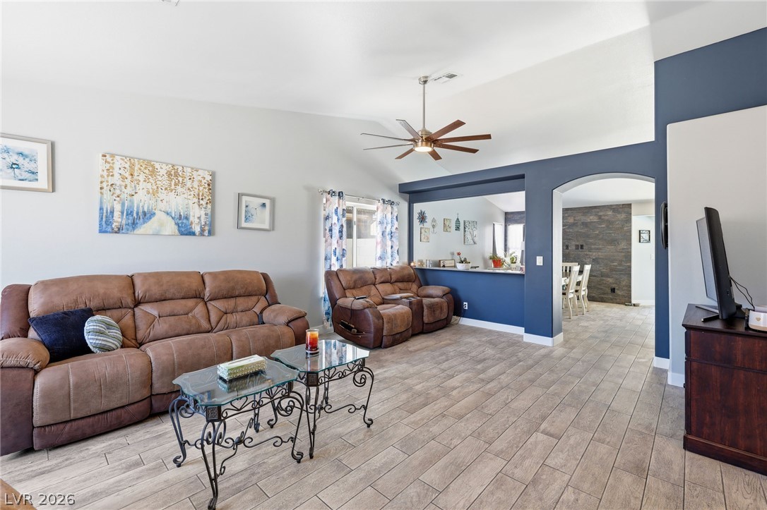 5029 Sunrise Falls Court Property Photo 5