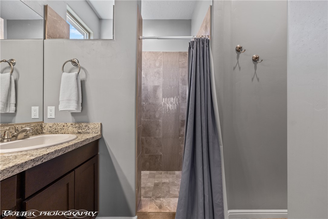 673 Beech Wood Lane Property Photo 41