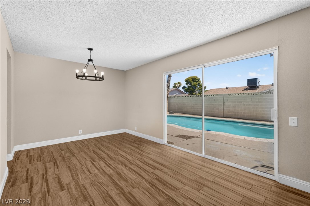 4431 El Campana Way Property Photo 9