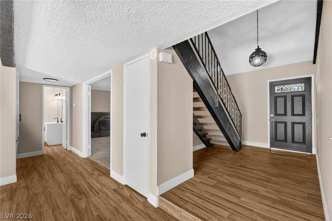 4431 El Campana Way Property Photo 15