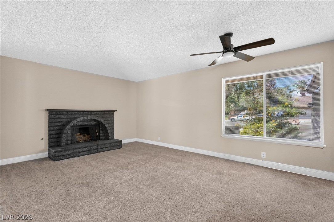 4431 El Campana Way Property Photo 17