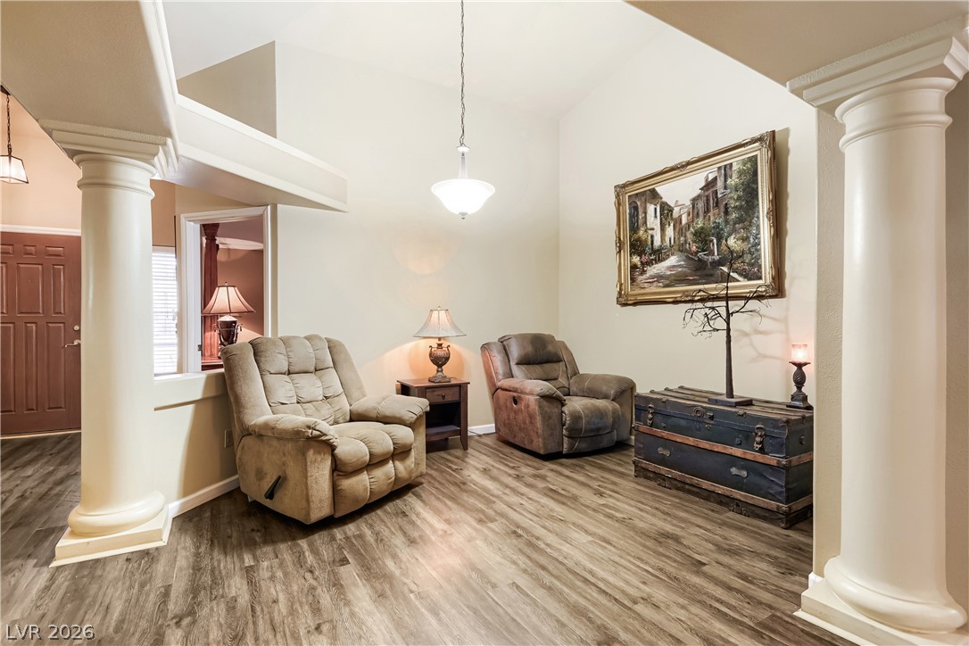 276 Plaza Carmelina Court Property Photo 3