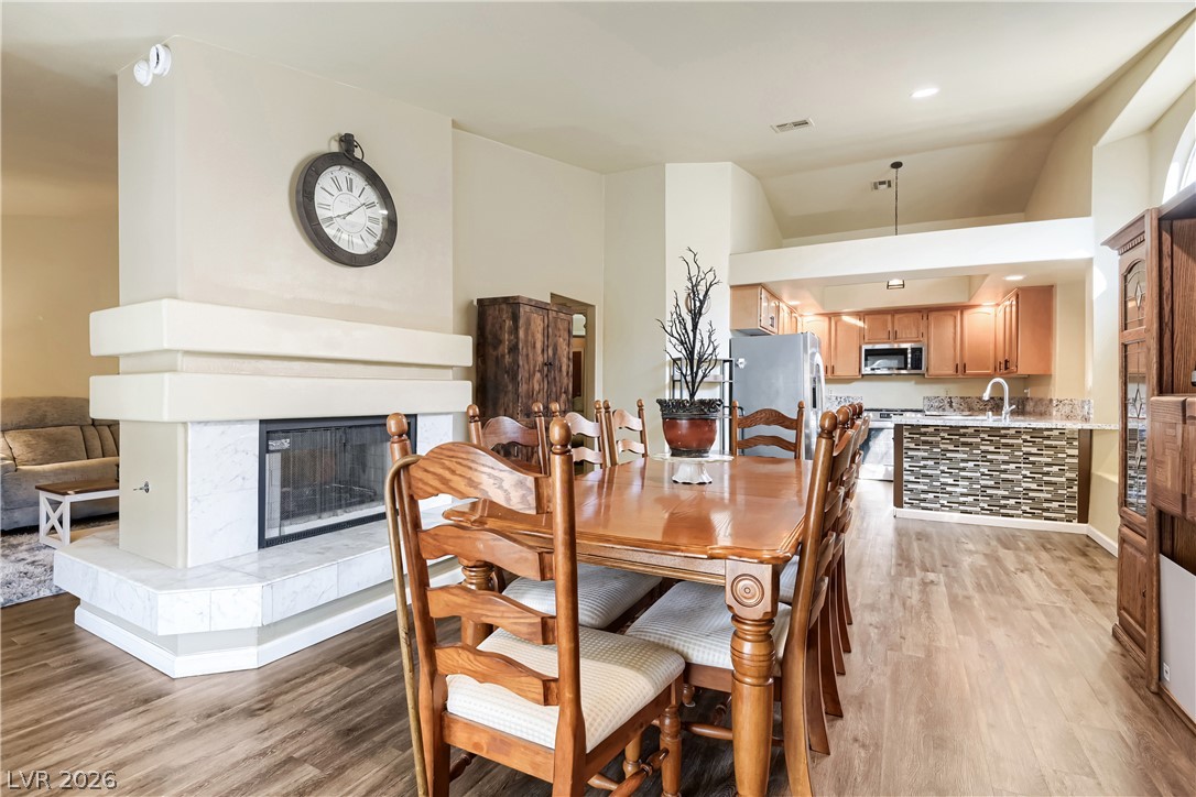276 Plaza Carmelina Court Property Photo 15