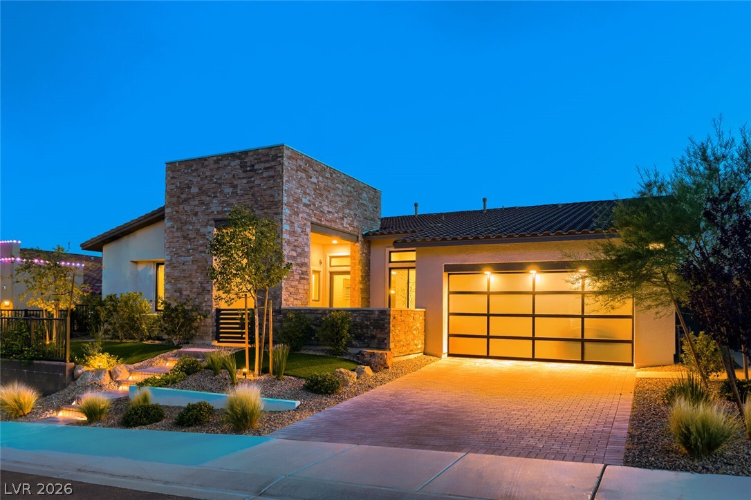 12167 Canyon Sunset Street Property Photo 4