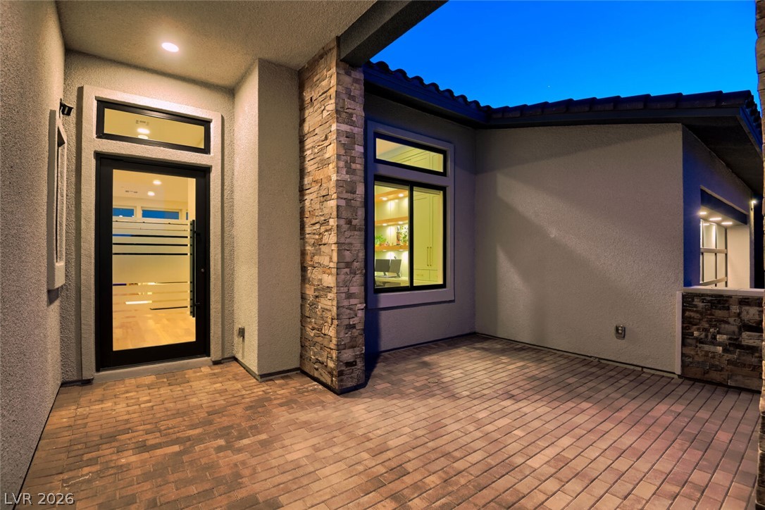 12167 Canyon Sunset Street Property Photo 9