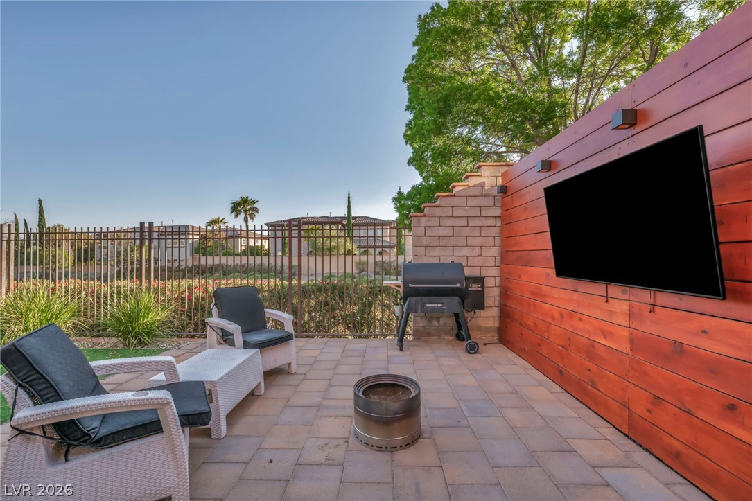617 Apricot Rose Place Property Photo 54