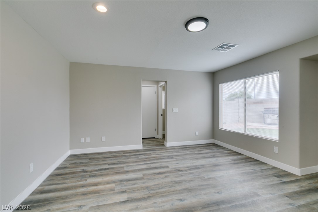 8721 Raindrop Canyon Avenue Property Photo 13