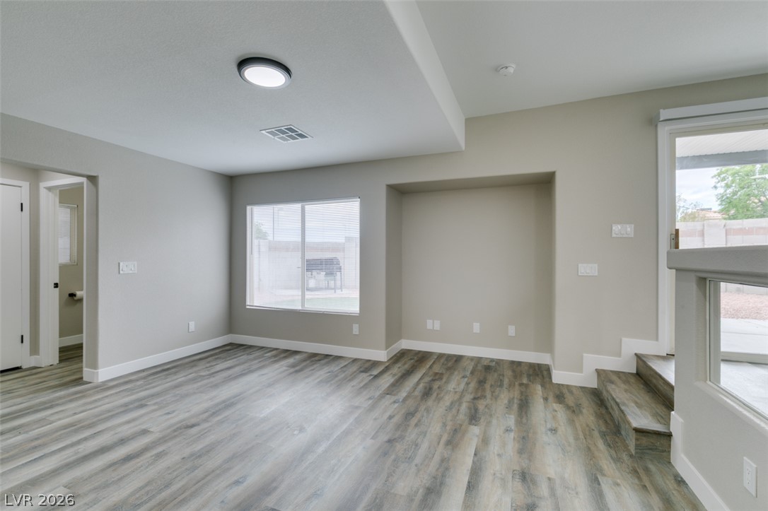 8721 Raindrop Canyon Avenue Property Photo 14