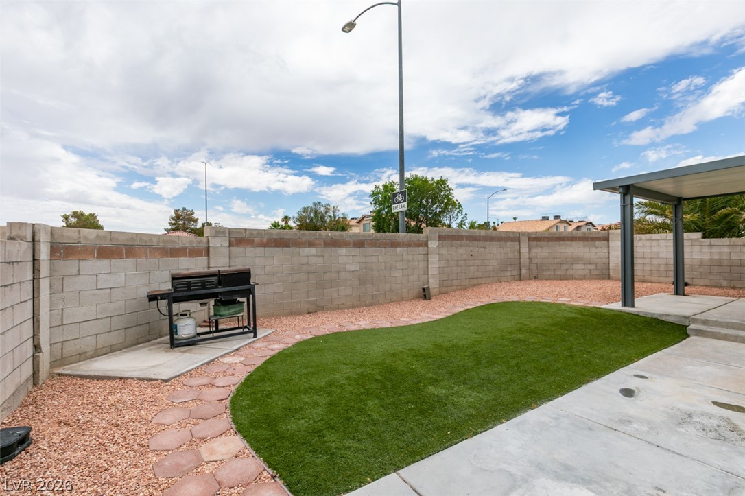 8721 Raindrop Canyon Avenue Property Photo 40