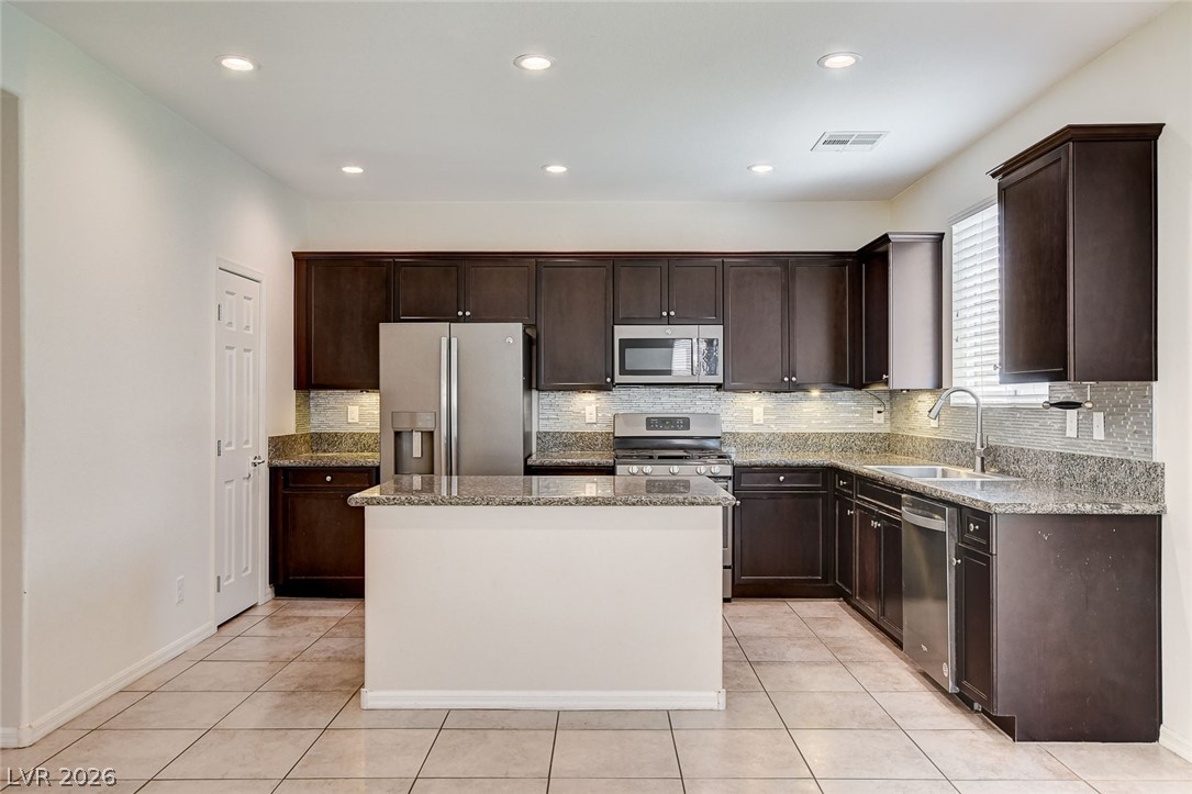 7841 Blue Lake Peak Street Property Photo 15