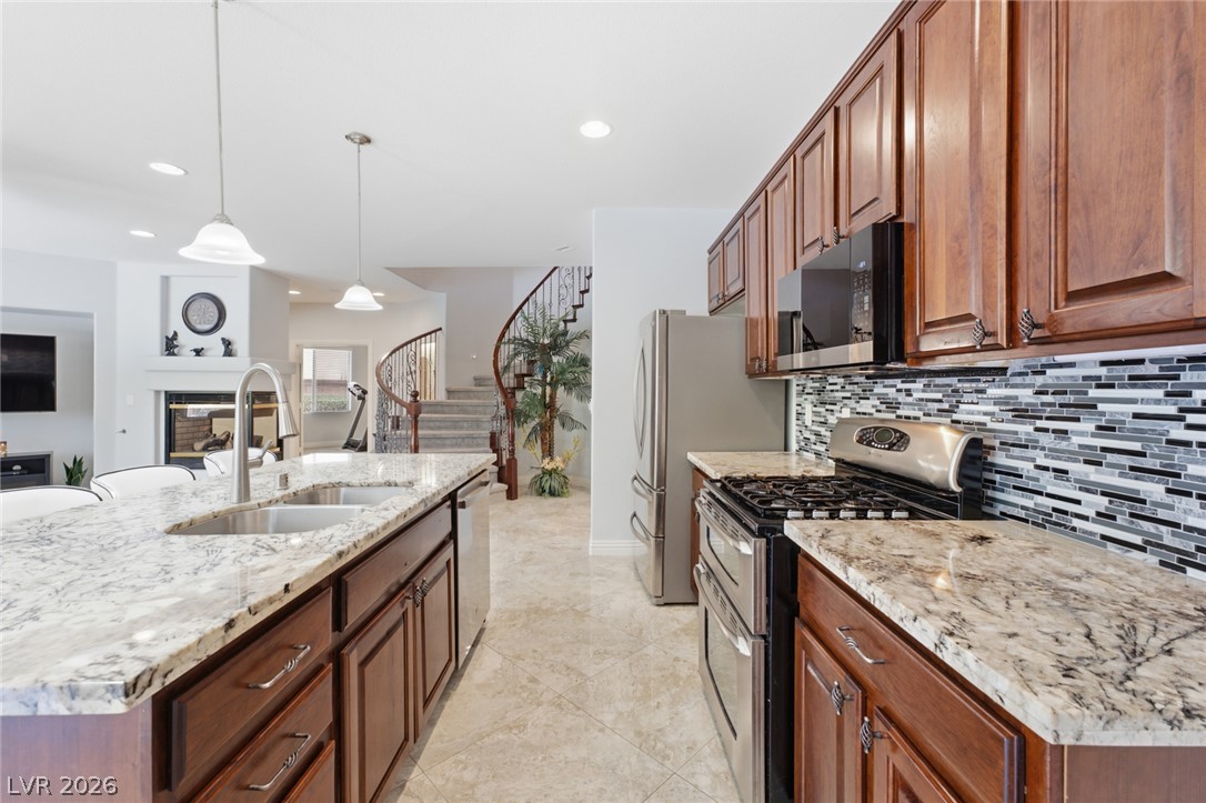 4105 Cathedral Falls Avenue Property Photo 14