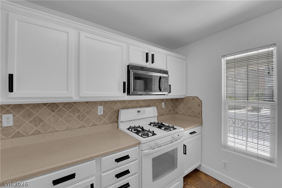 6288 Lapilli Avenue Property Photo 9