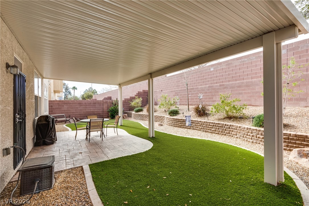 9421 Steeltree Street Property Photo 45