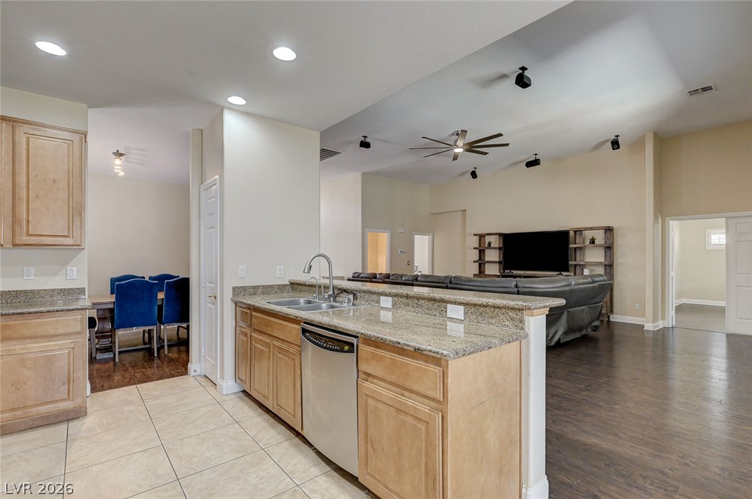 6000 Cabo San Lucas Avenue Property Photo 17
