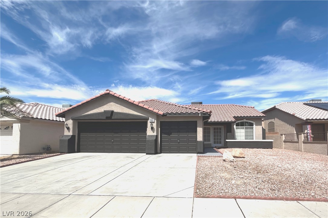 1667 Tangerine Rose Drive Property Photo 1