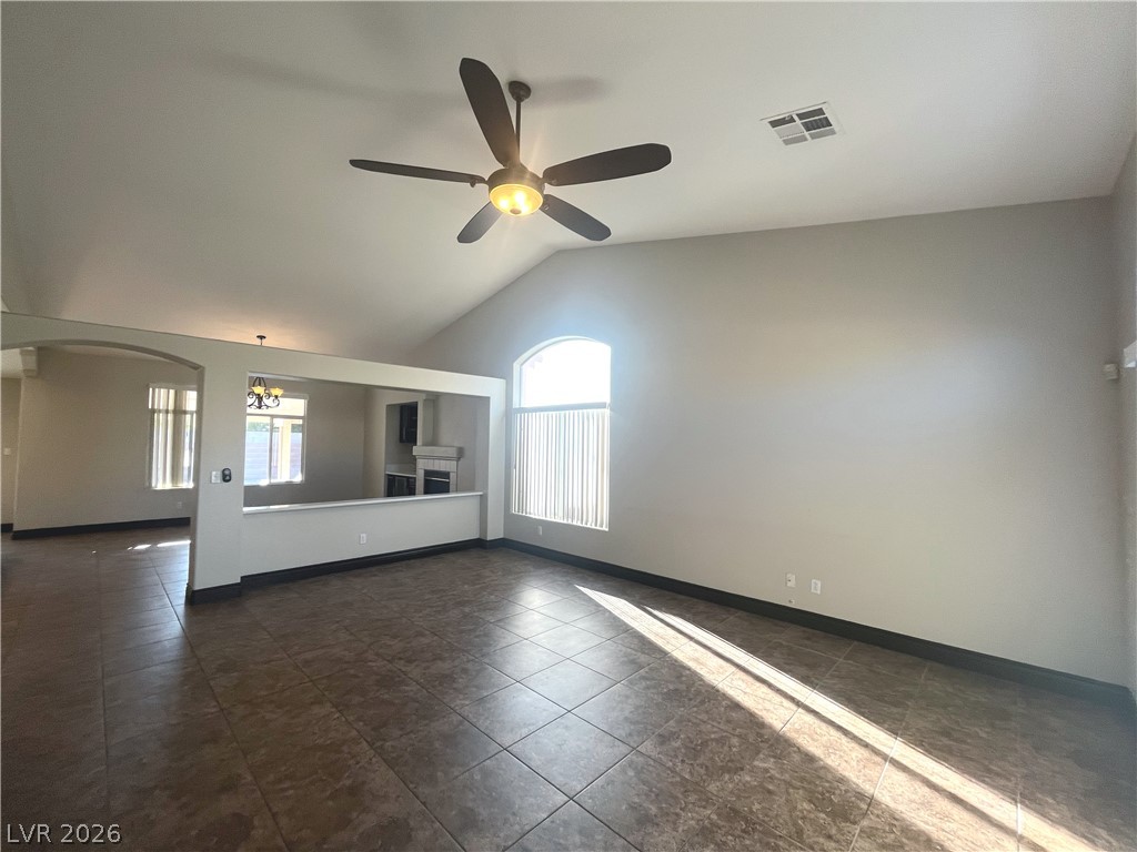1667 Tangerine Rose Drive Property Photo 7