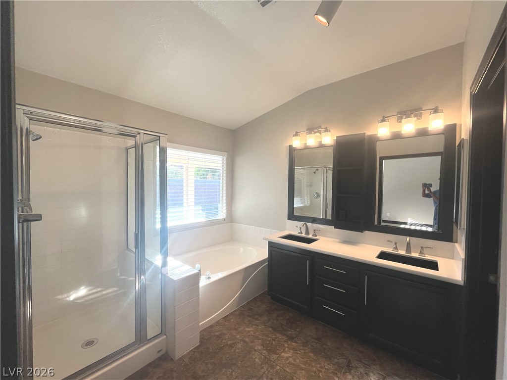 1667 Tangerine Rose Drive Property Photo 23