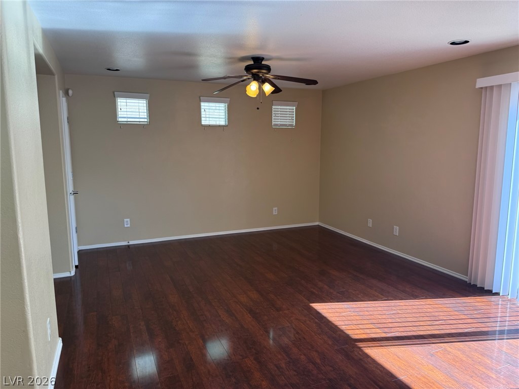 8949 Careful Canvas Avenue Property Photo 29