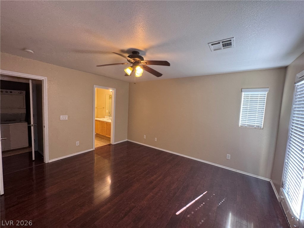 8949 Careful Canvas Avenue Property Photo 49