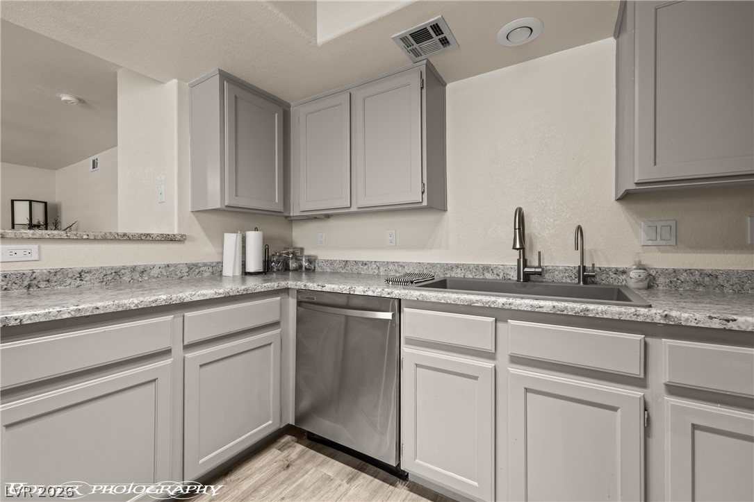 378 Colleen Court C Property Photo 21