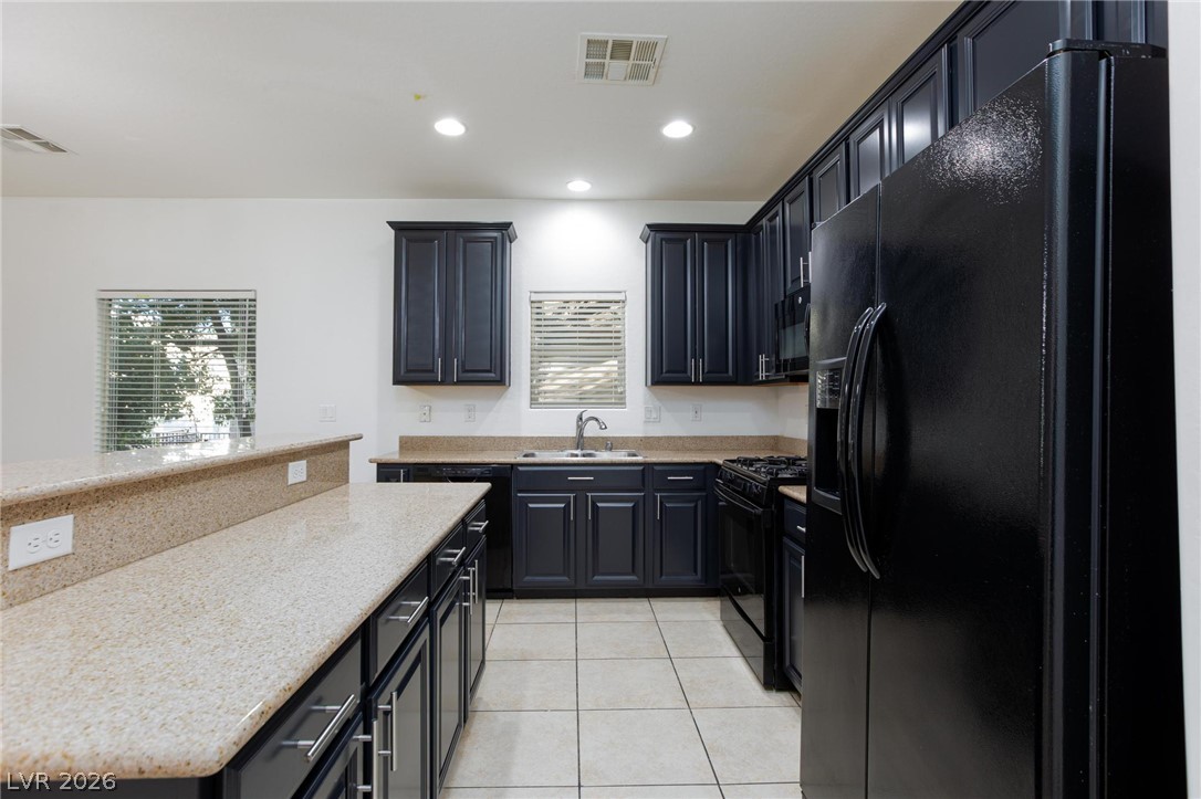 7720 Vibrant Thread Court Property Photo 7