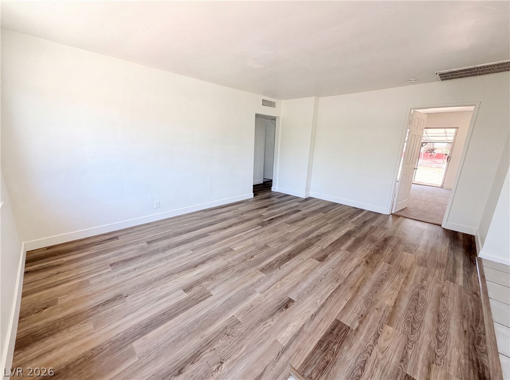 1437 Franklin Avenue Property Photo 6