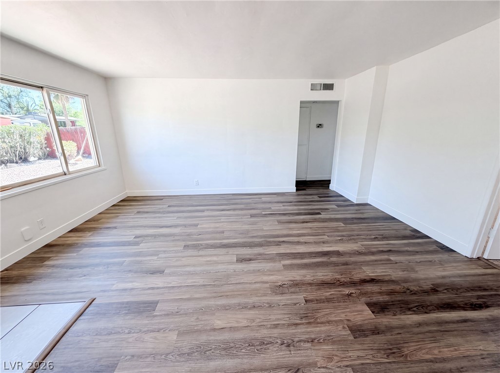 1437 Franklin Avenue Property Photo 9