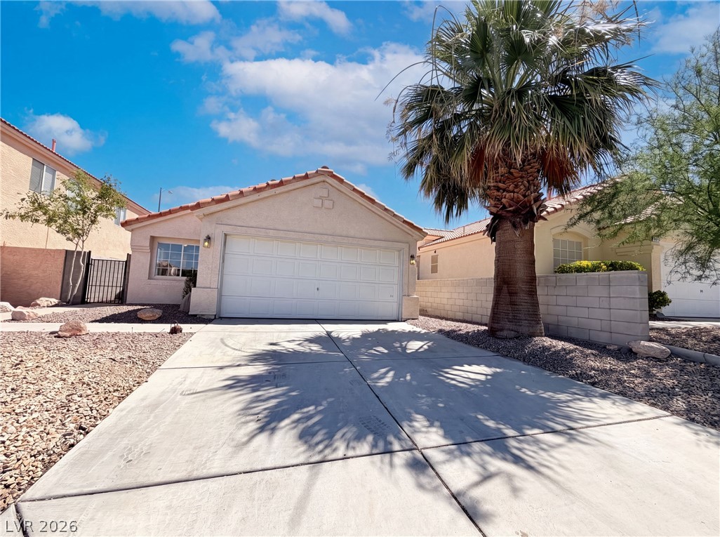 9121 Indian Breeze Drive Property Photo 1