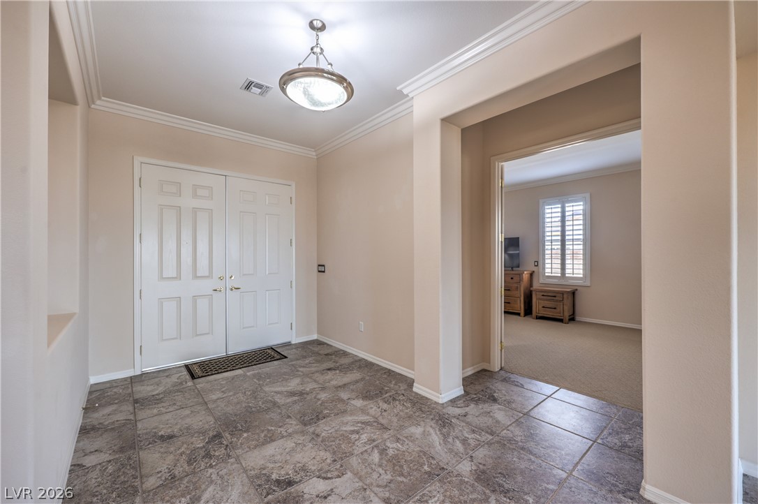 2728 Olivia Heights Avenue Property Photo 5