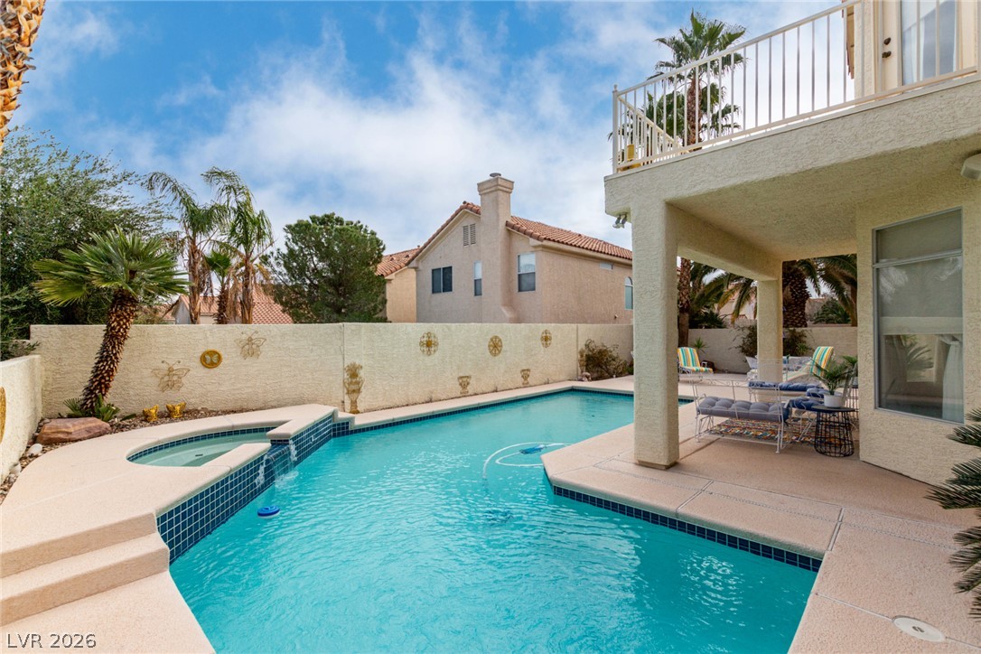 1708 Desert Fort Street Property Photo 4