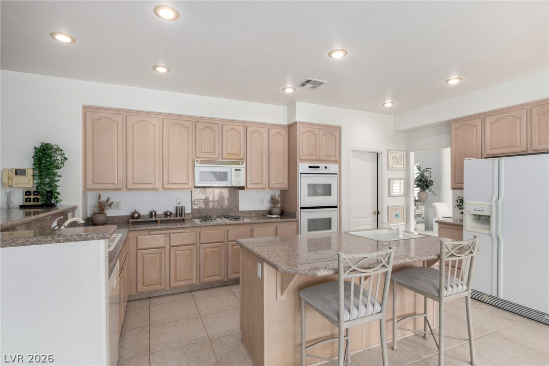 1708 Desert Fort Street Property Photo 18