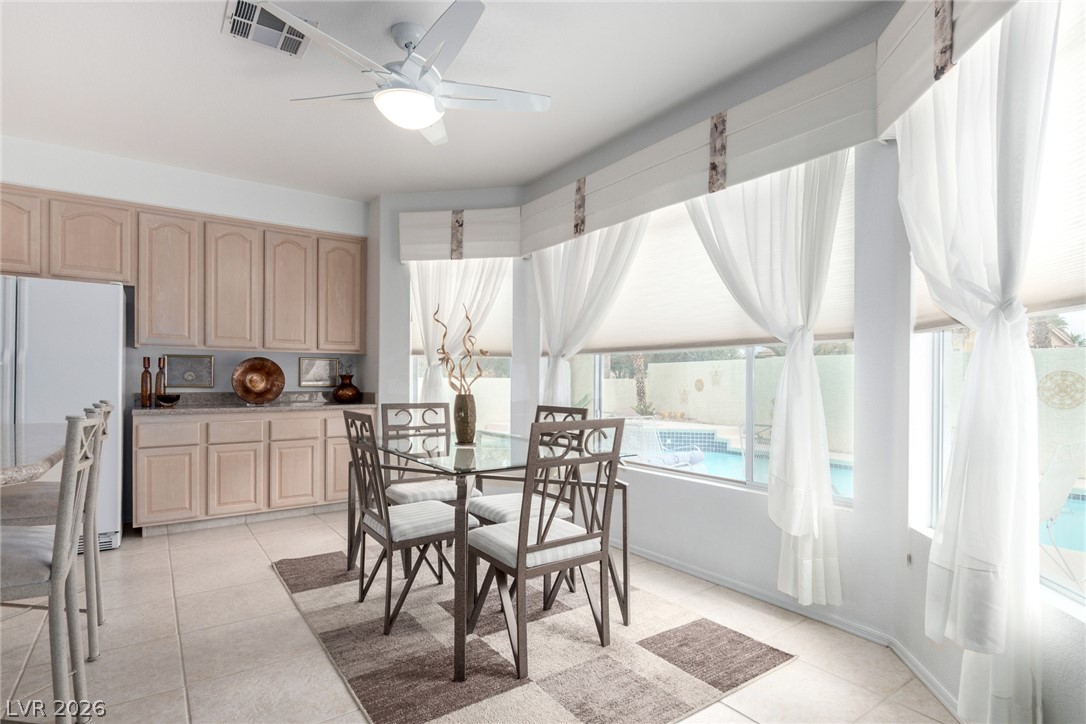 1708 Desert Fort Street Property Photo 20