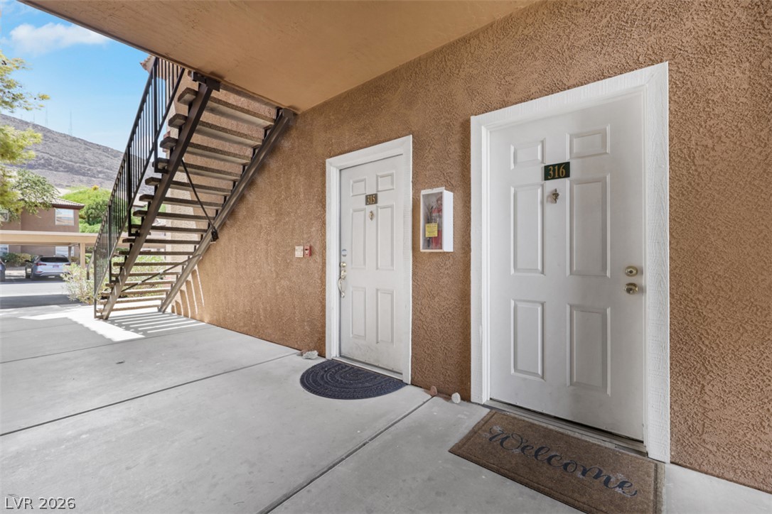 231 West Horizon Ridge Parkway 316 Property Photo 6