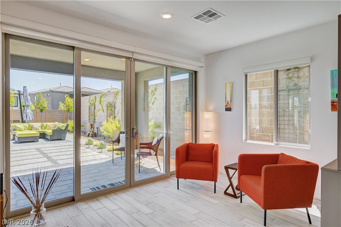 11627 Desert Hollow Avenue Property Photo 19