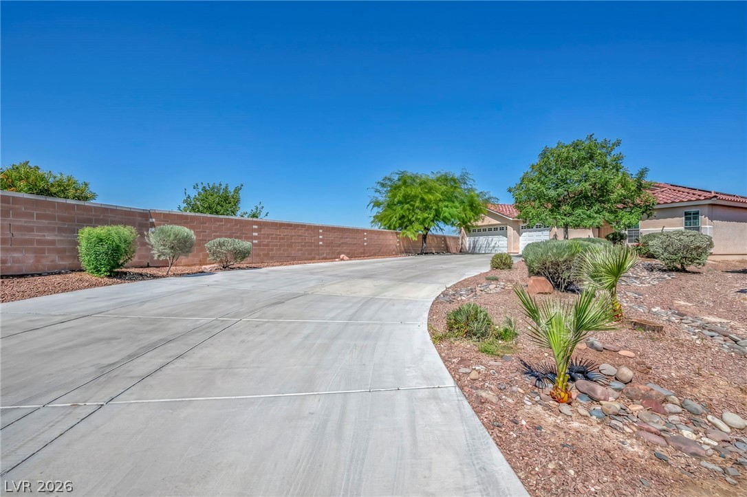 6405 Raptor Court Property Photo 3