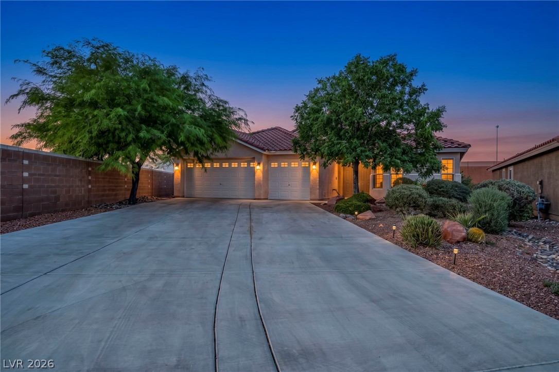 6405 Raptor Court Property Photo 4