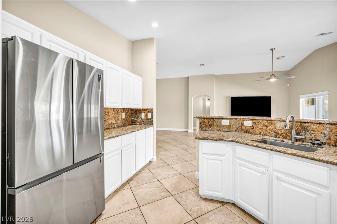 6405 Raptor Court Property Photo 7