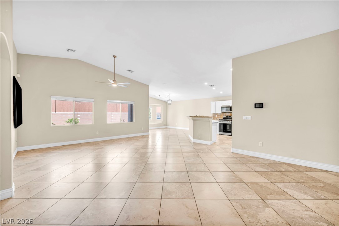 6405 Raptor Court Property Photo 12