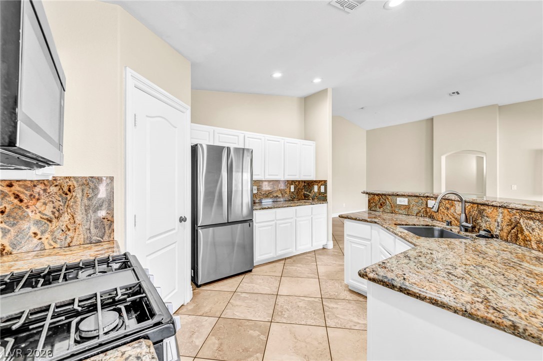 6405 Raptor Court Property Photo 23