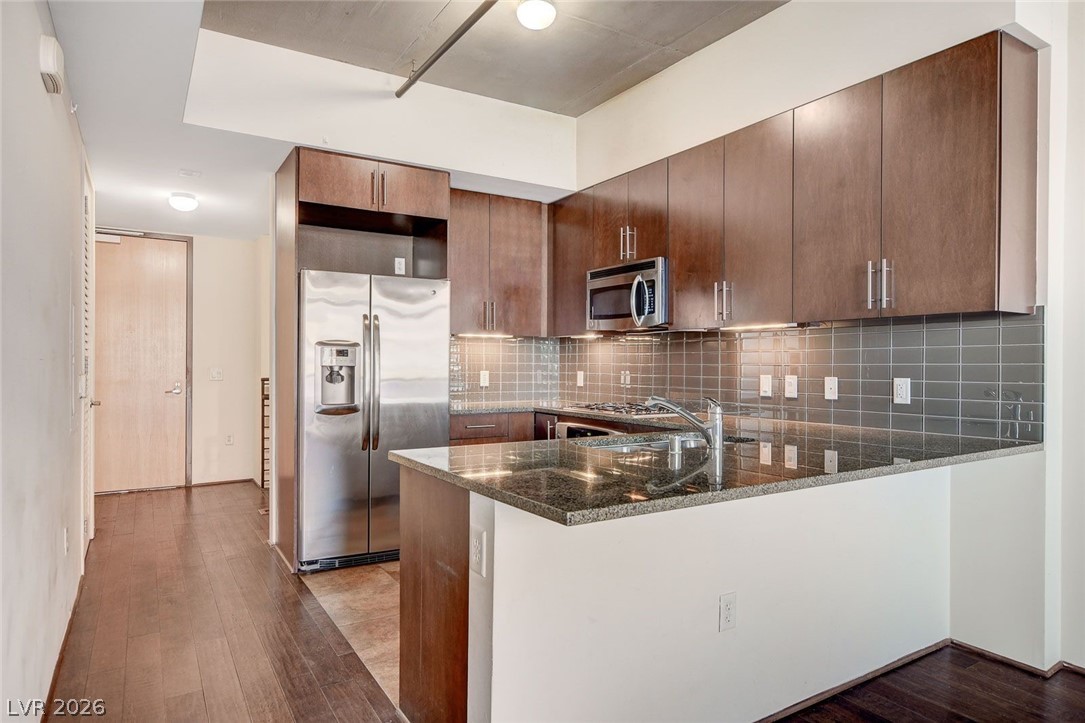 353 East Bonneville Avenue 181/281 Property Photo 12