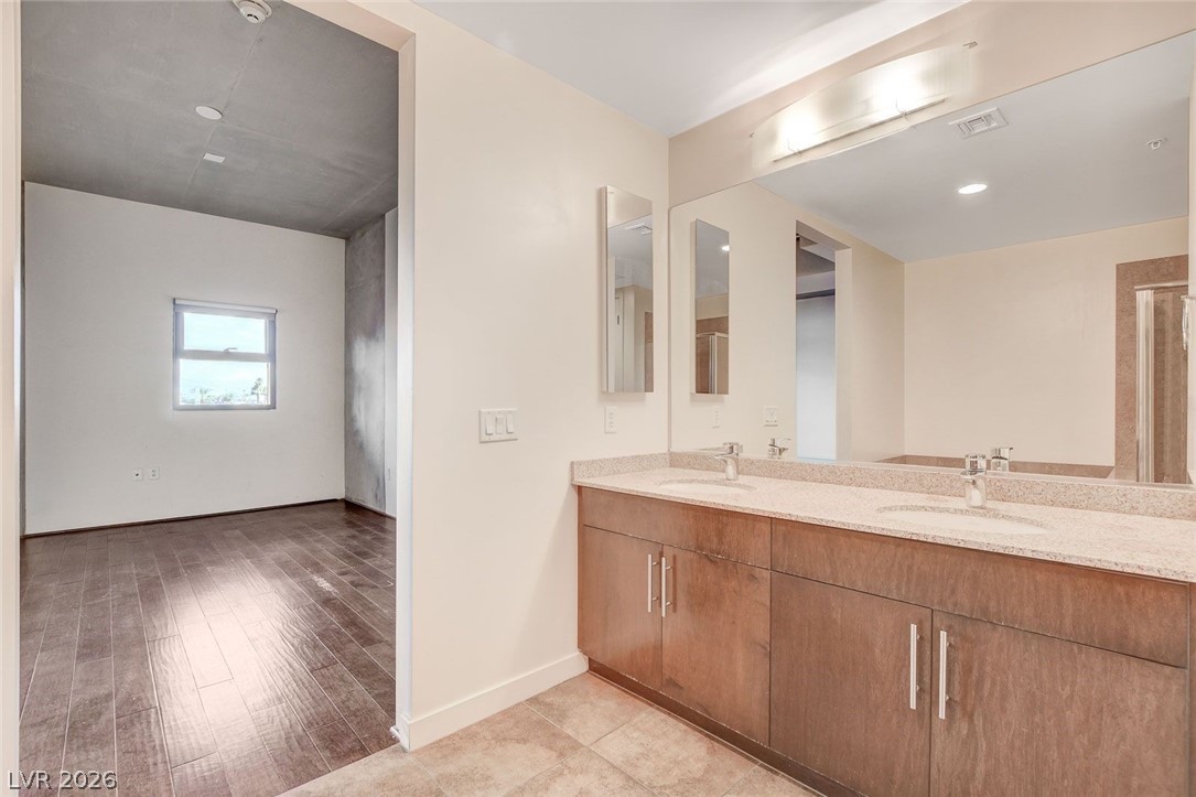 353 East Bonneville Avenue 181/281 Property Photo 29