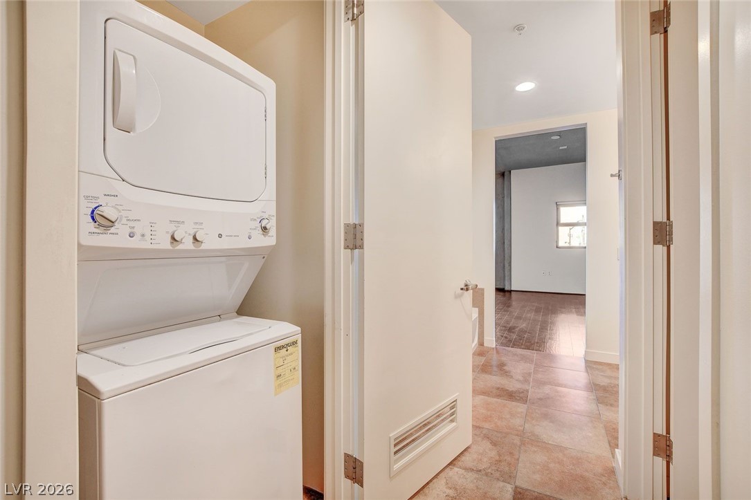 353 East Bonneville Avenue 181/281 Property Photo 30