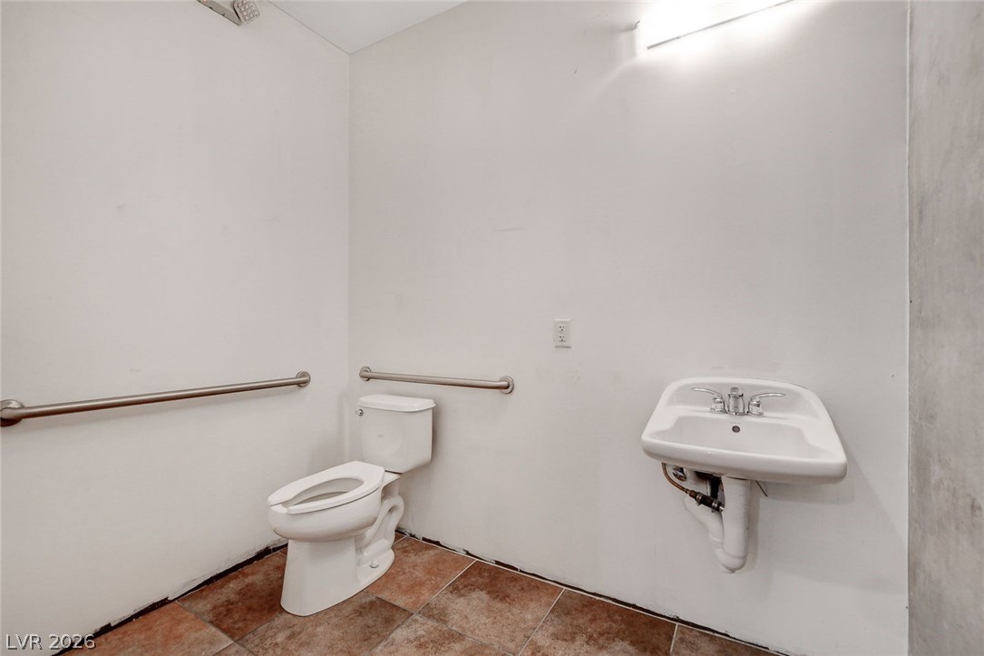 353 East Bonneville Avenue 181/281 Property Photo 38