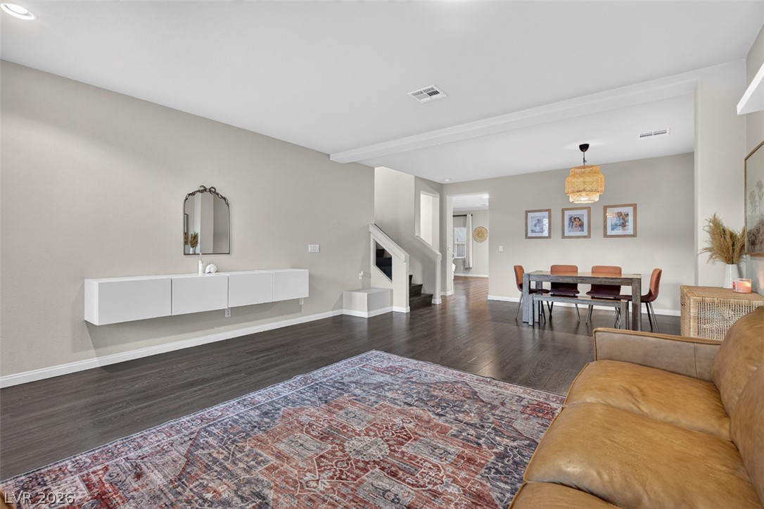 9726 Fox Estate St Property Photo 6