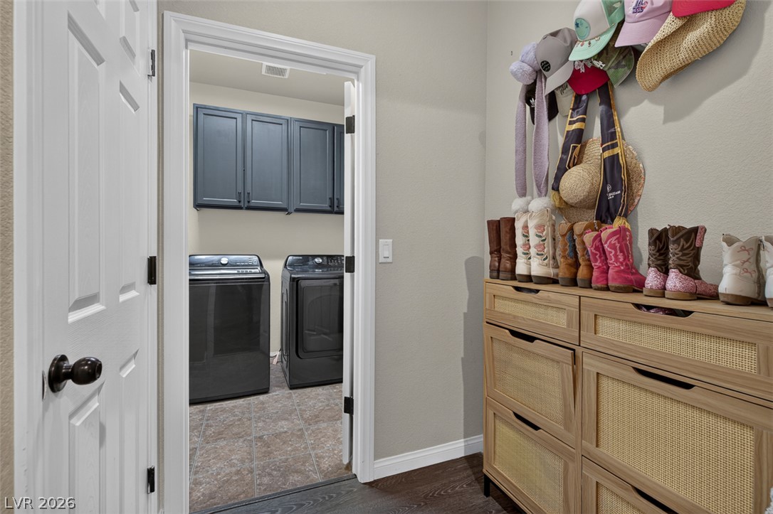 9726 Fox Estate St Property Photo 52